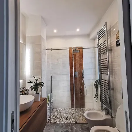 Modern Spacious Well Connected Apartment